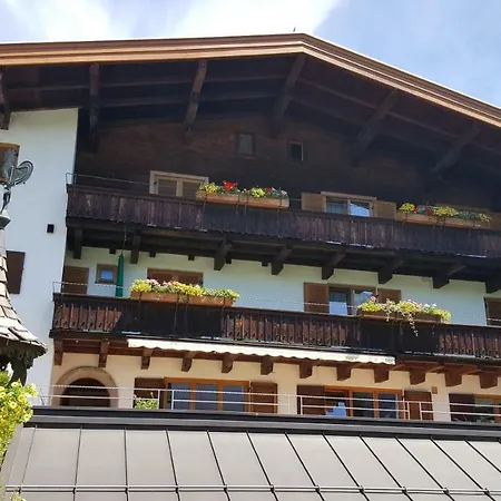 Gaestehaus Wallner Πανσιόν 3*