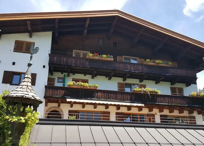 Gaestehaus Wallner 招待所 4*